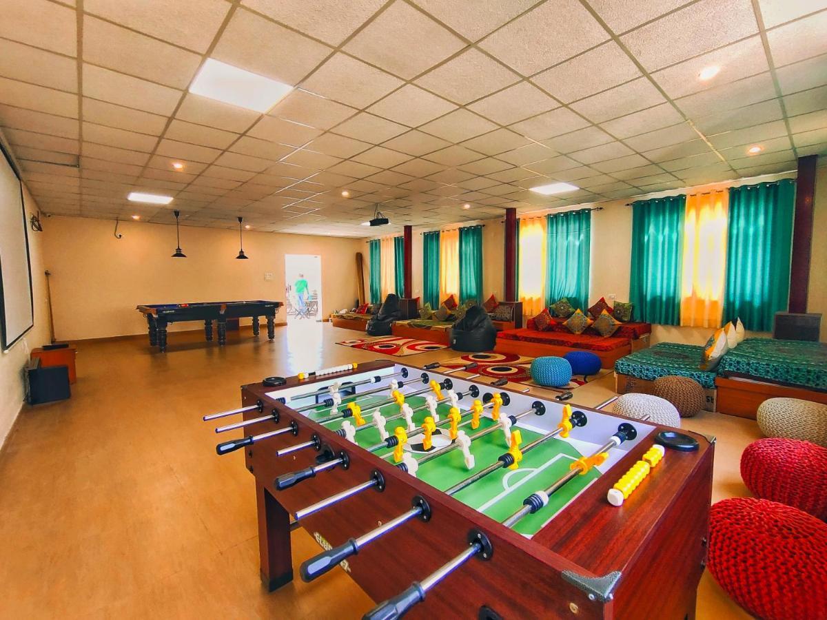 Karwaan Hostel Рішикеш Екстер'єр фото