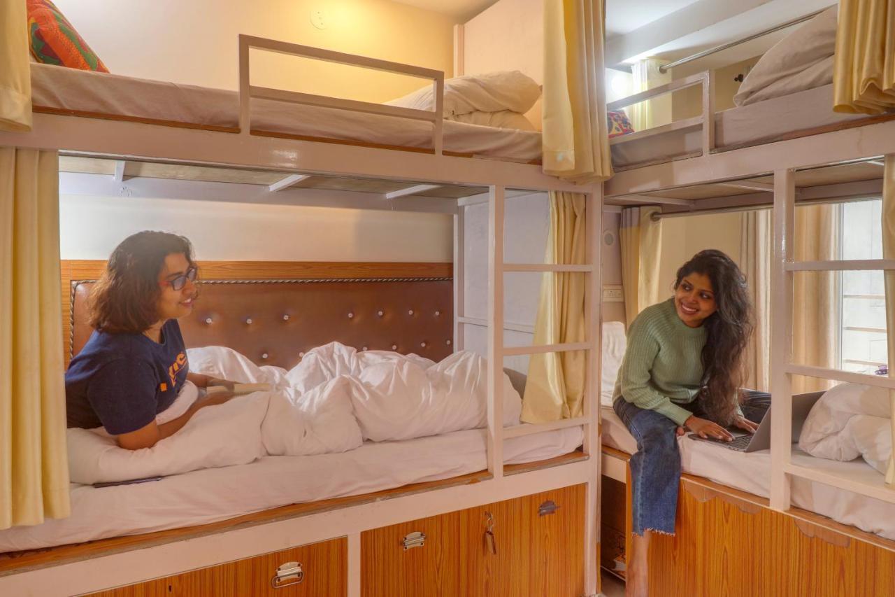 Karwaan Hostel Рішикеш Екстер'єр фото