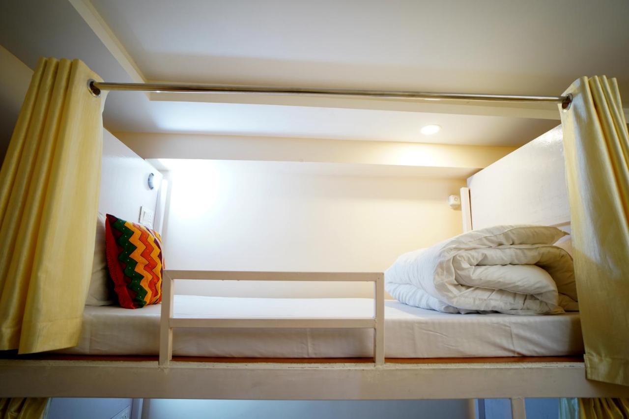 Karwaan Hostel Рішикеш Екстер'єр фото