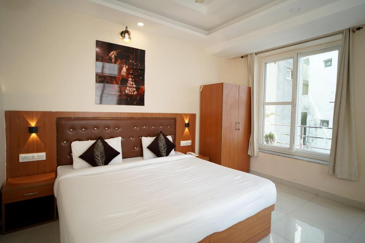 Karwaan Hostel Рішикеш Екстер'єр фото