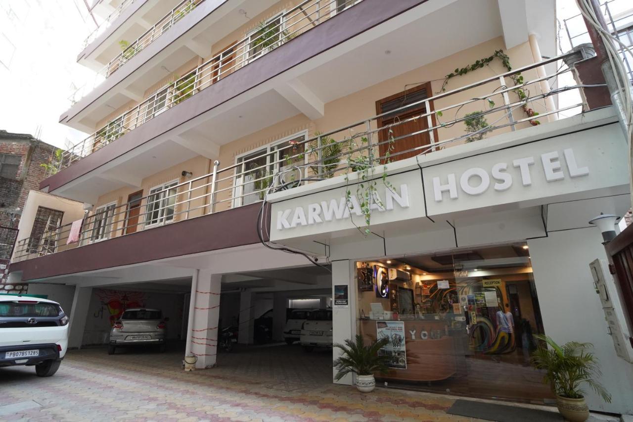 Karwaan Hostel Рішикеш Екстер'єр фото