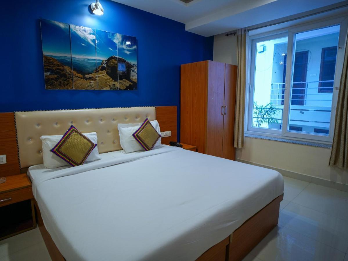 Karwaan Hostel Рішикеш Екстер'єр фото