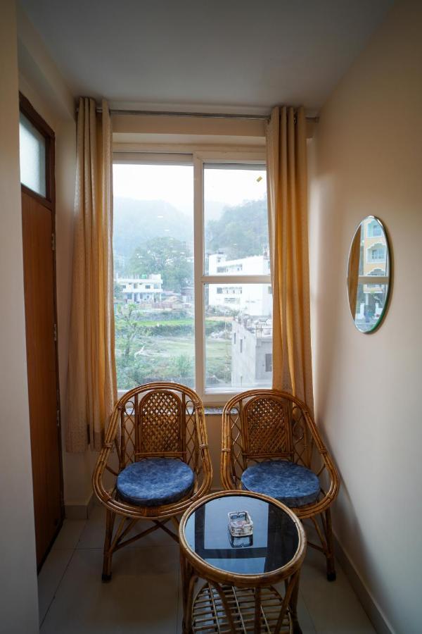 Karwaan Hostel Рішикеш Екстер'єр фото