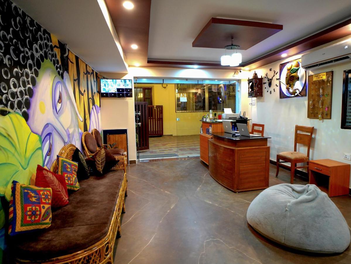 Karwaan Hostel Рішикеш Екстер'єр фото